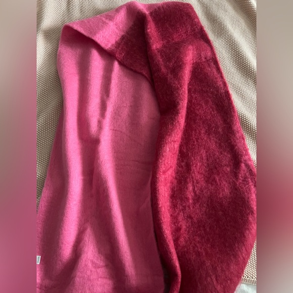 Pink & Red Fuzzy Scarf - Picture 10 of 11